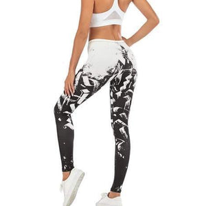 BLACK AND WHITE LEGGINGS